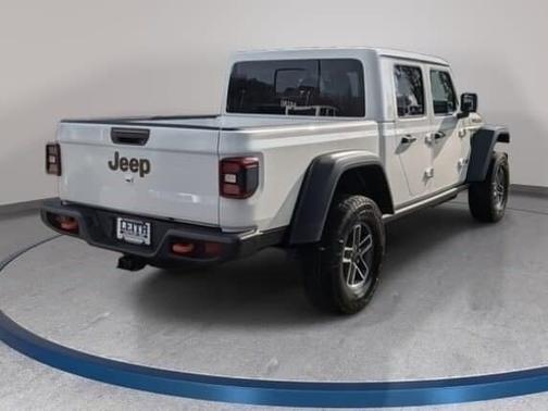 Bright White 2026 Jeep Gladiator Mojave