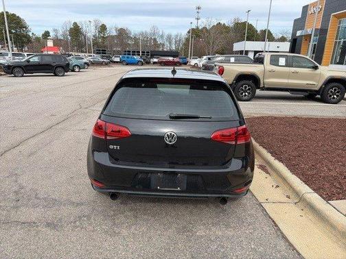 2016 Volkswagen Golf GTI SE