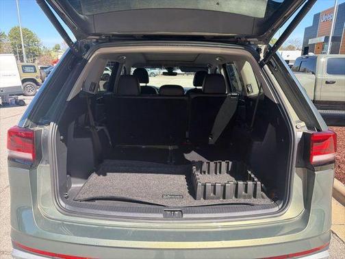 2024 Volkswagen Atlas 2.0T Peak Edition SE w/Technology