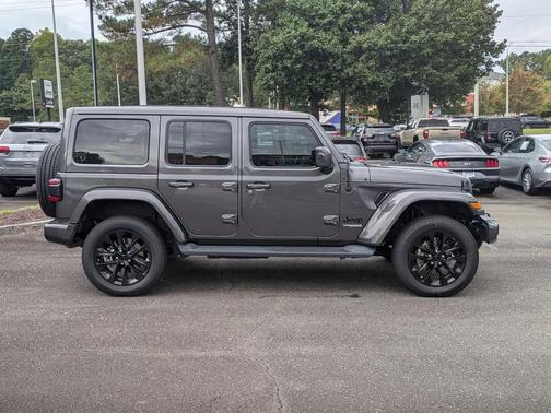 2021 Jeep Wrangler Unlimited Sahara High Altitude