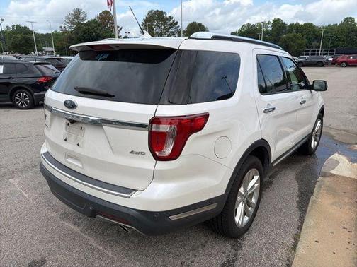 White Platinum Clearcoat Metallic 2018 Ford Explorer Limited