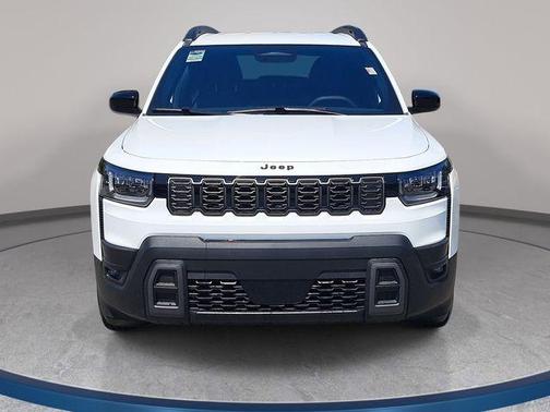 Bright White Clearcoat 2026 Jeep Cherokee Laredo