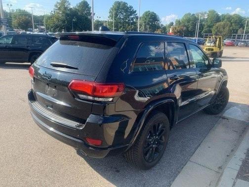 2018 Jeep Grand Cherokee Altitude