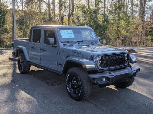 2026 Jeep Gladiator Sport