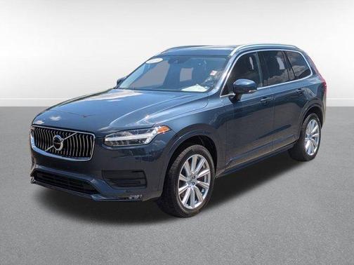 2020 Volvo XC90 T6 Momentum 7 Passenger