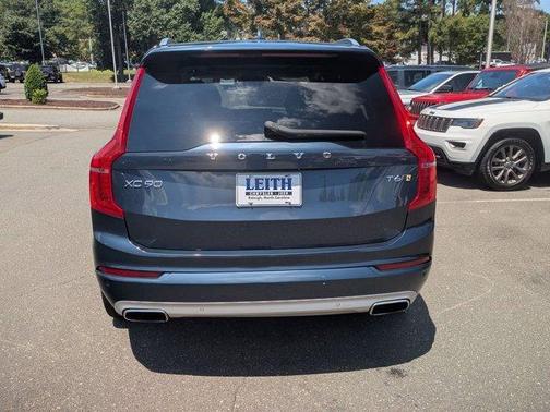 2020 Volvo XC90 T6 Momentum 7 Passenger
