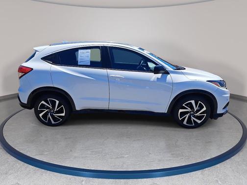 Platinum White 2019 Honda HR-V Sport