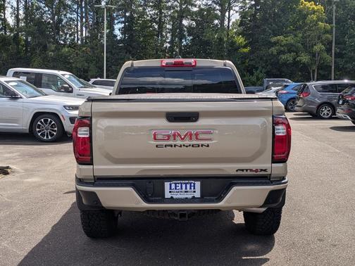 2023 GMC Canyon AT4X