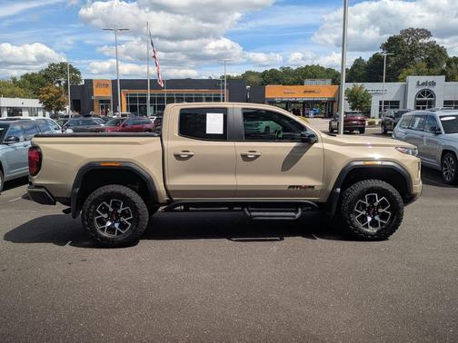 2023 GMC Canyon AT4X