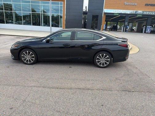 2021 Lexus ES 250