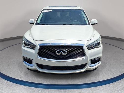 White 2017 INFINITI QX60 Base
