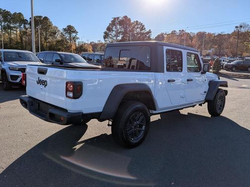 2025 Jeep Gladiator Sport