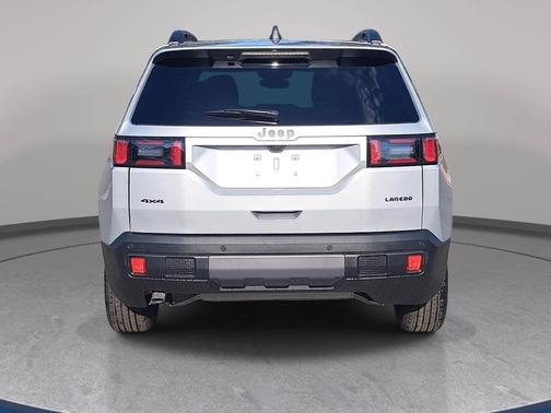 Silver Zynith 2026 Jeep Cherokee LAREDO/LIMITED