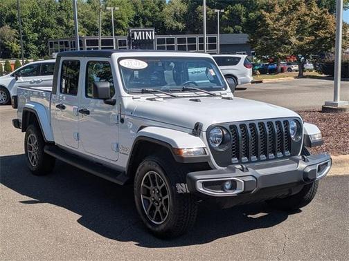 2022 Jeep Gladiator Overland