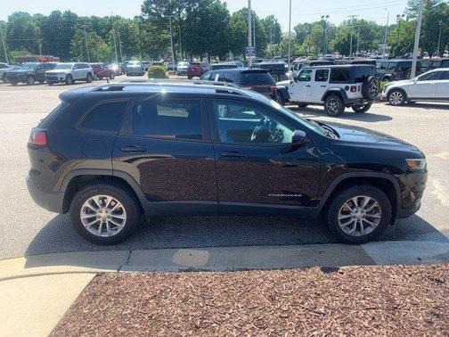 2020 Jeep Cherokee Latitude