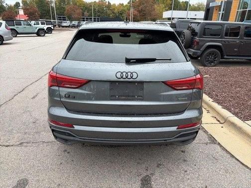 2025 Audi Q3 45 S line Premium