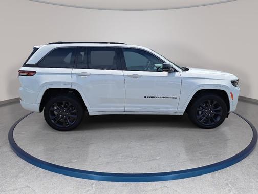 Bright White 2026 Jeep Grand Cherokee Limited Reserve 4x4