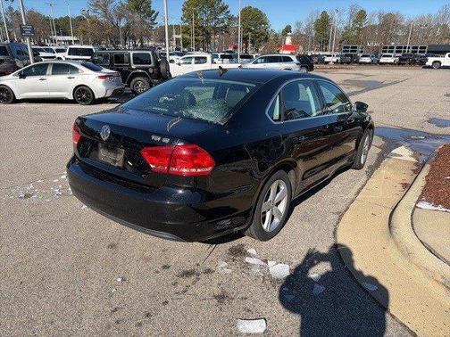 2014 Volkswagen Passat 1.8T SE