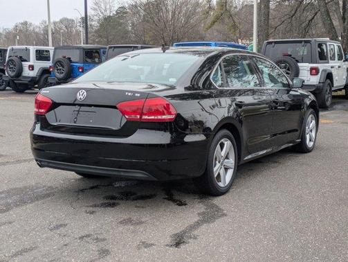 2014 Volkswagen Passat 1.8T SE