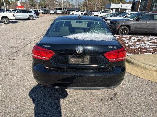 2014 Volkswagen Passat 1.8T SE