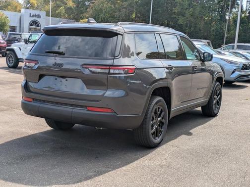 2025 Jeep Grand Cherokee L Laredo