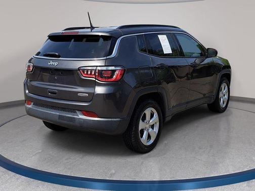 Granite Crystal Clearcoat Metallic 2018 Jeep Compass Latitude