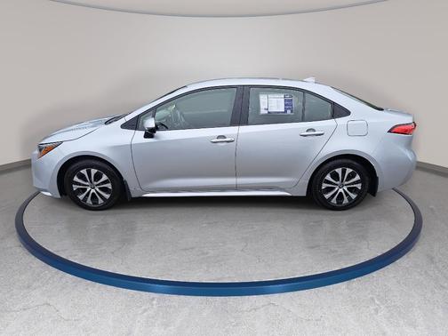 Classic Silver Metallic 2022 Toyota Corolla Hybrid LE