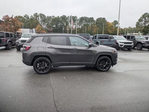 2022 Jeep Compass Altitude