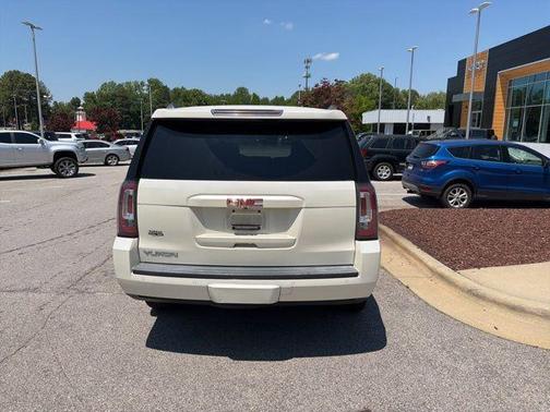 White Diamond Tri-Coat 2015 GMC Yukon SLT