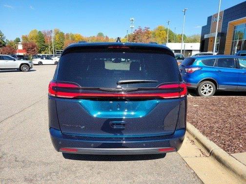 2025 Chrysler Pacifica Limited