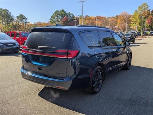 2025 Chrysler Pacifica Limited