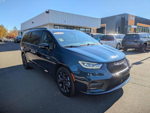 2025 Chrysler Pacifica Limited