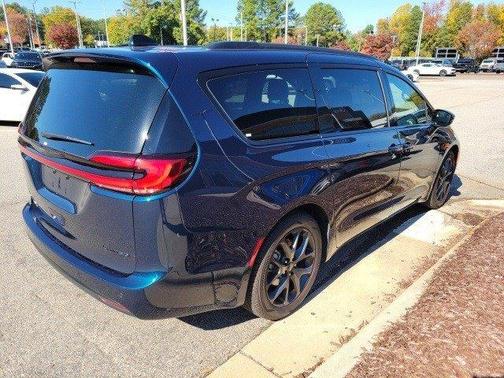 2025 Chrysler Pacifica Limited