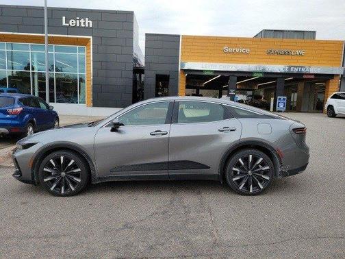 2023 Toyota Crown Platinum