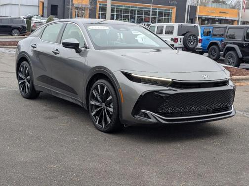 2023 Toyota Crown Platinum