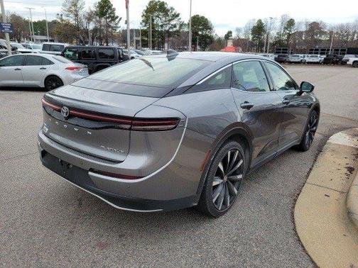 2023 Toyota Crown Platinum