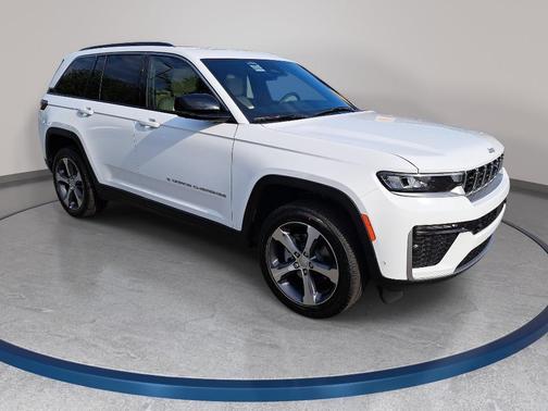 Bright White 2026 Jeep Grand Cherokee Limited 4x4