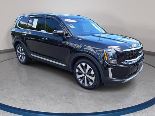 Black 2022 Kia Telluride S