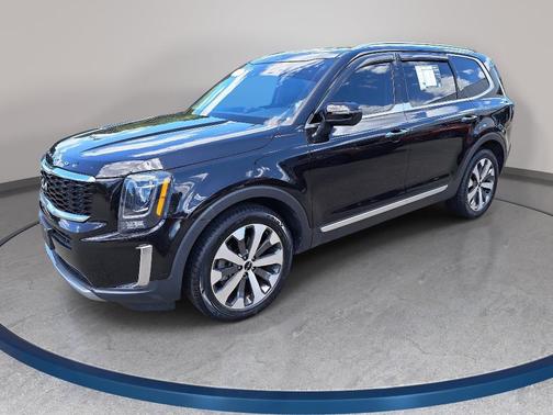 Black 2022 Kia Telluride S