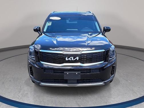 Black 2022 Kia Telluride S