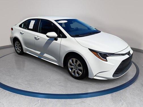 Ice 2024 Toyota Corolla LE