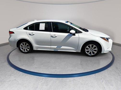 Ice 2024 Toyota Corolla LE