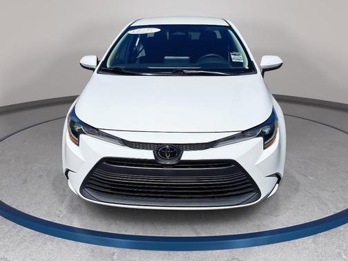 Ice 2024 Toyota Corolla LE