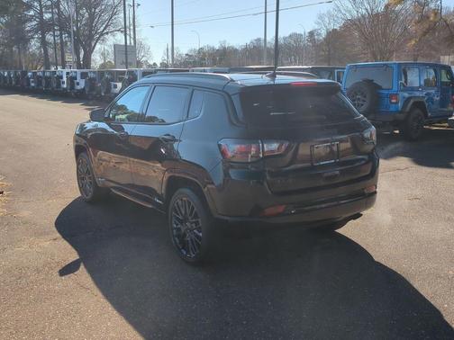 2022 Jeep Compass Altitude