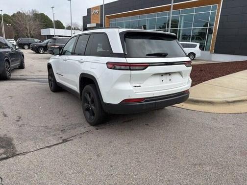 2023 Jeep Grand Cherokee Altitude