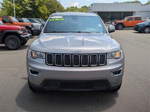 2018 Jeep Grand Cherokee Laredo E