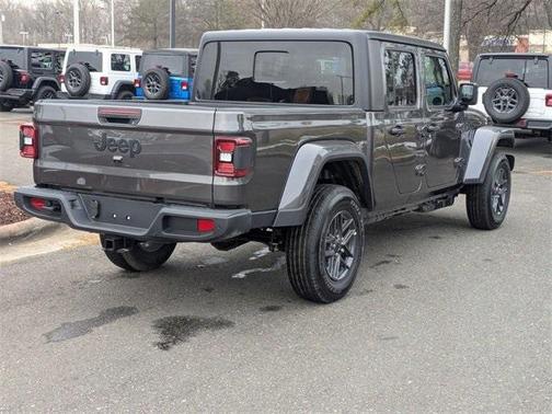 2026 Jeep Gladiator Sport