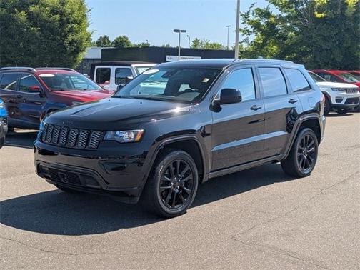 2022 Jeep Grand Cherokee WK Laredo