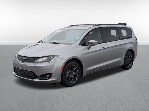 2020 Chrysler Pacifica Touring-L Plus