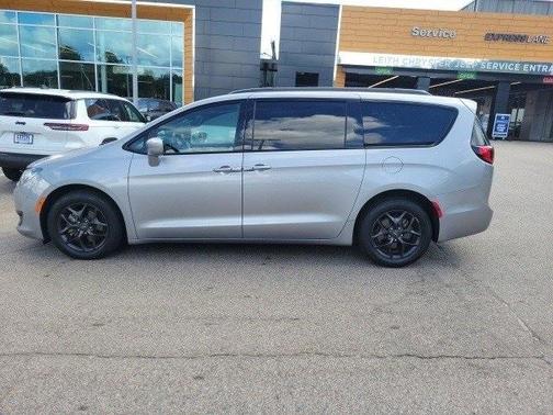 2020 Chrysler Pacifica Touring-L Plus